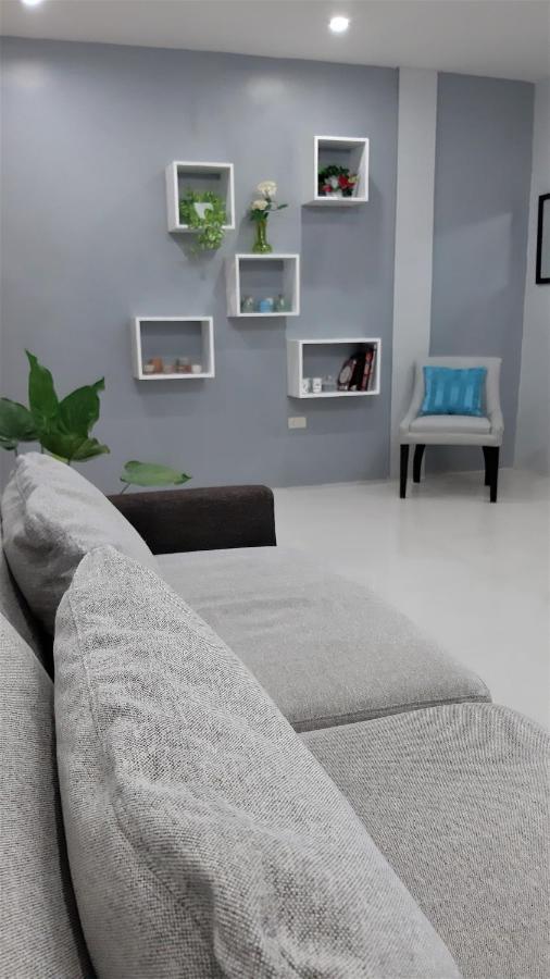 Casa Erelle -1 Bedroom Guest House W/ Modern Kubo Антиполо Екстериор снимка